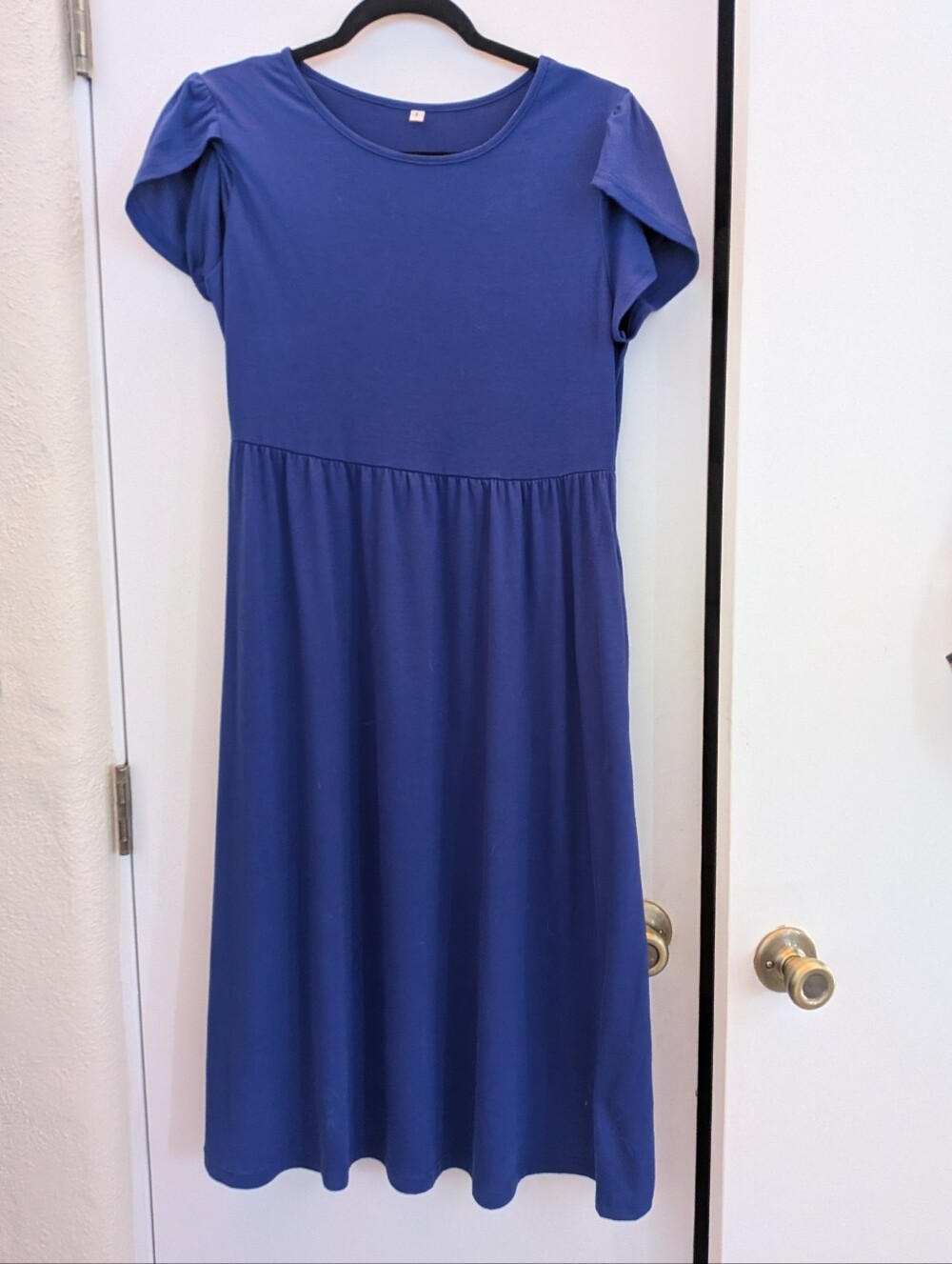 Gorgeous Blue Dress With Petal Sleeves Rayon/Polyester/Elastane, Size Small